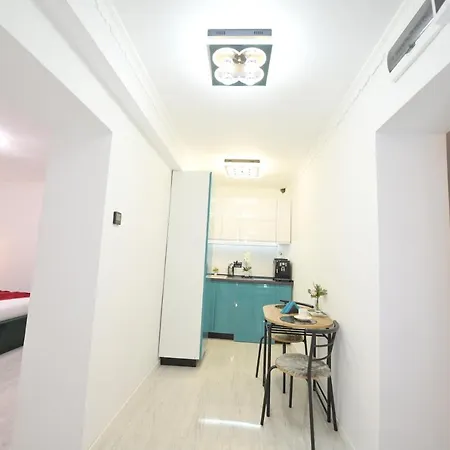 Luxury Metropolitan - Old Town *
